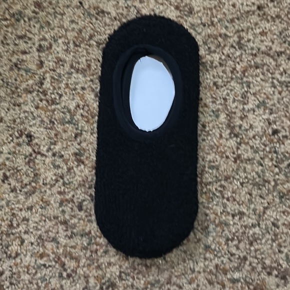 Fuzzy short socks - Picture 3 of 3